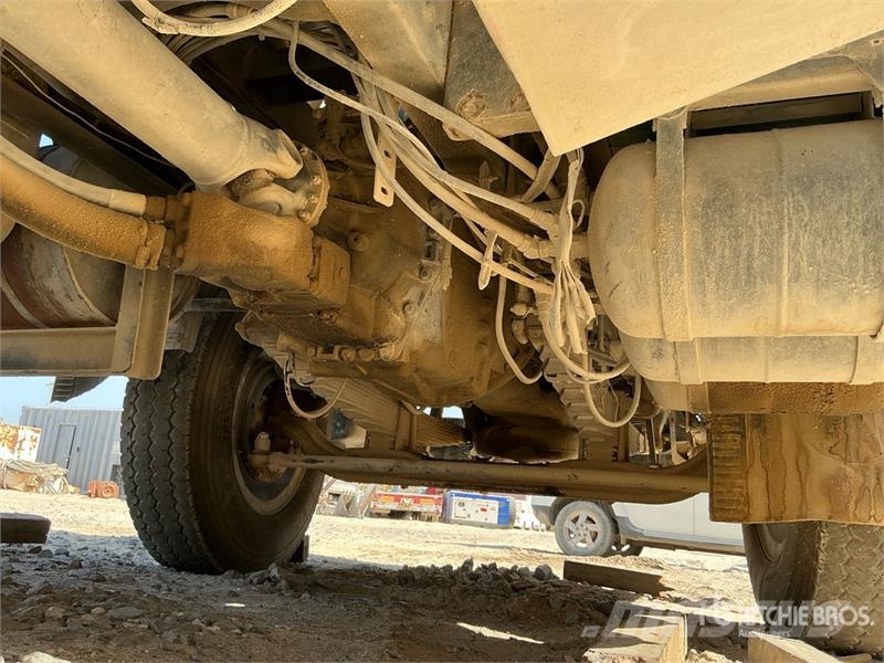 Volvo FL10 6x4 Rollback Truck (Inoperable) Bergungsfahrzeuge