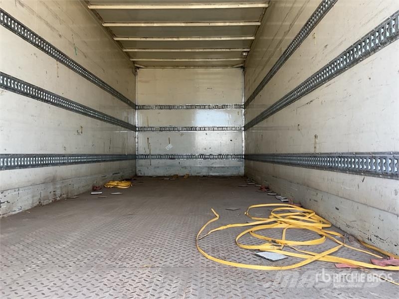 Volvo FL240 4x2 Cargo Van Truck شاحنات ذات هيكل صندوقي