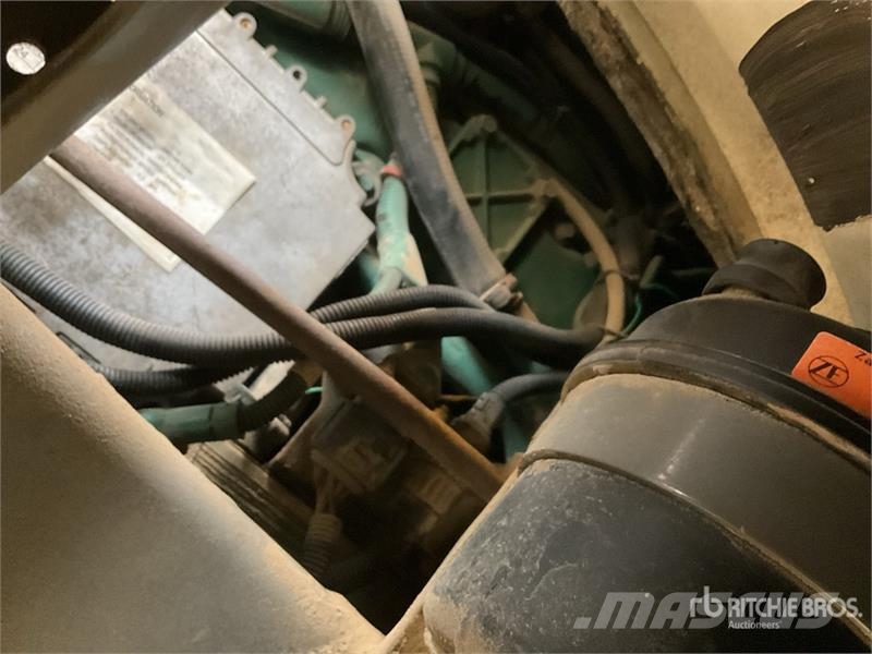 Volvo FL6H Vacuum Sweeper Truck Sweeper trucks