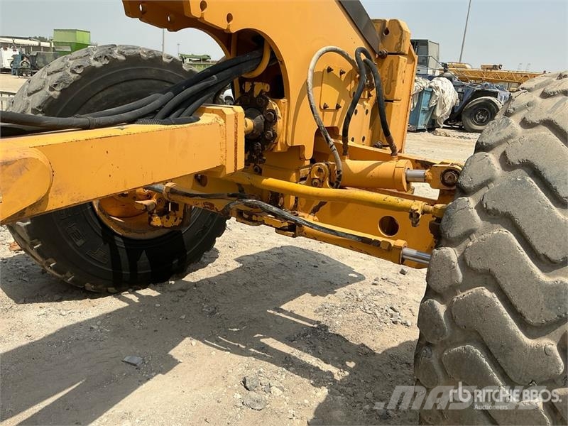 Volvo G970 Motor Grader Greiderid
