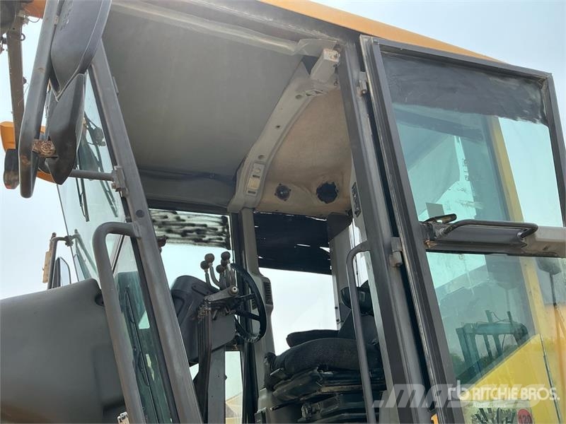 Volvo G970 Motor Grader Greiderid