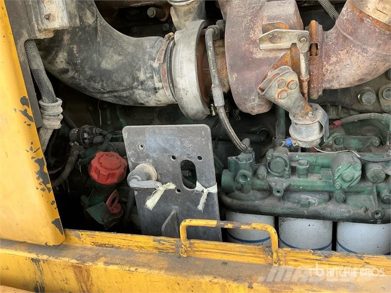 Volvo G970 Motor Grader Greiderid