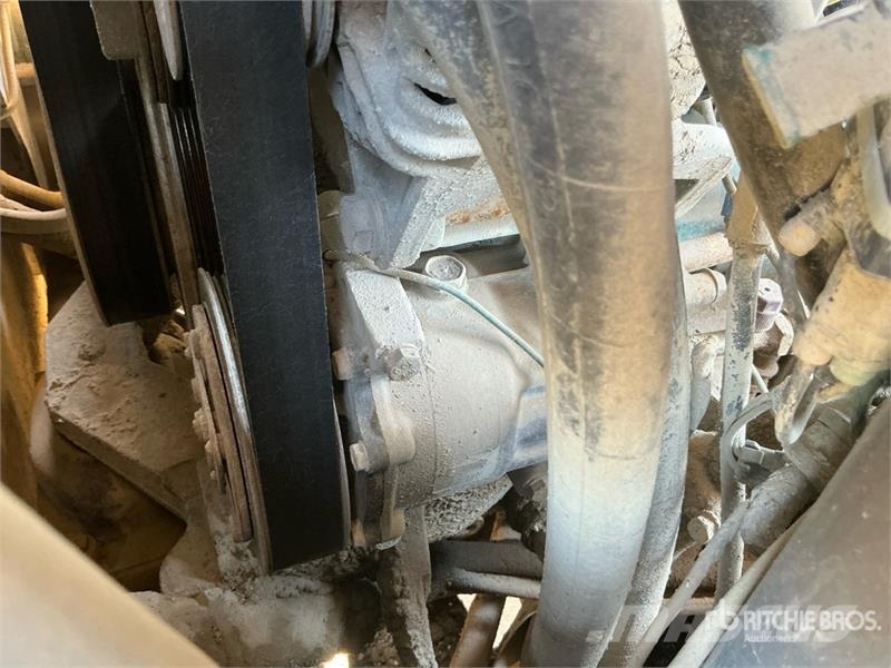Volvo G990 モーターグレーダー