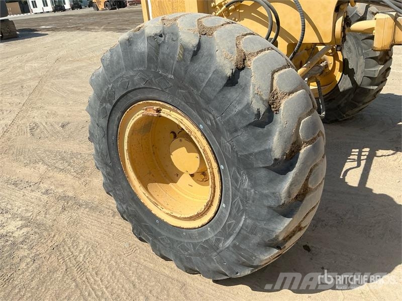 Volvo G990 モーターグレーダー