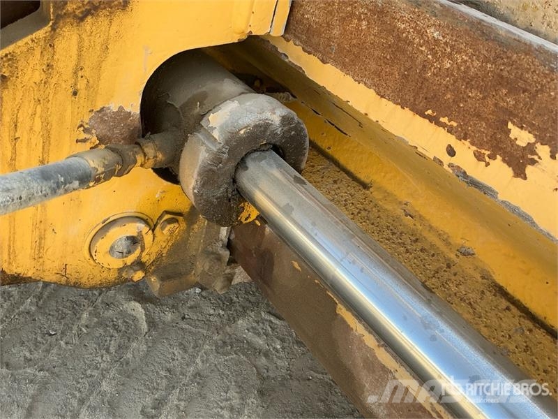 Volvo G990 モーターグレーダー