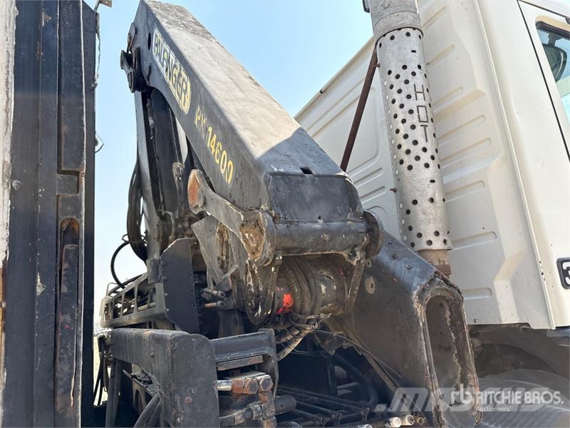 Volvo PK 14600 on Volvo FM10 6x2 Flatbed Truck with Cran Kamioni sa kranom