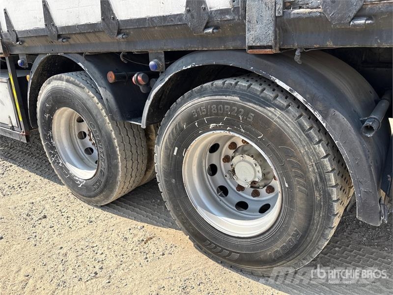 Volvo PK 14600 on Volvo FM10 6x2 Flatbed Truck with Cran Kamioni sa kranom