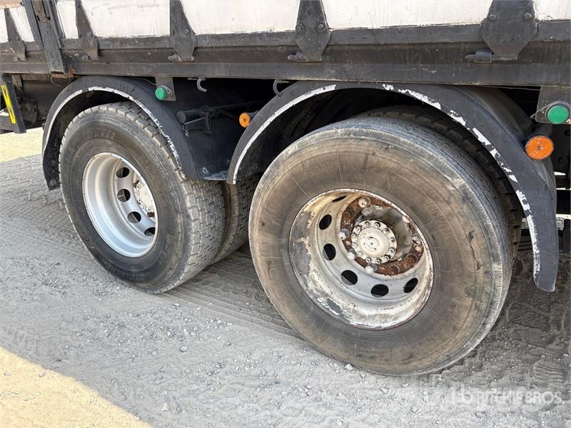 Volvo PK 14600 on Volvo FM10 6x2 Flatbed Truck with Cran Kamioni sa kranom