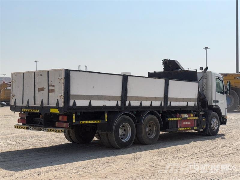 Volvo PK 14600 on Volvo FM10 6x2 Flatbed Truck with Cran Kamioni sa kranom