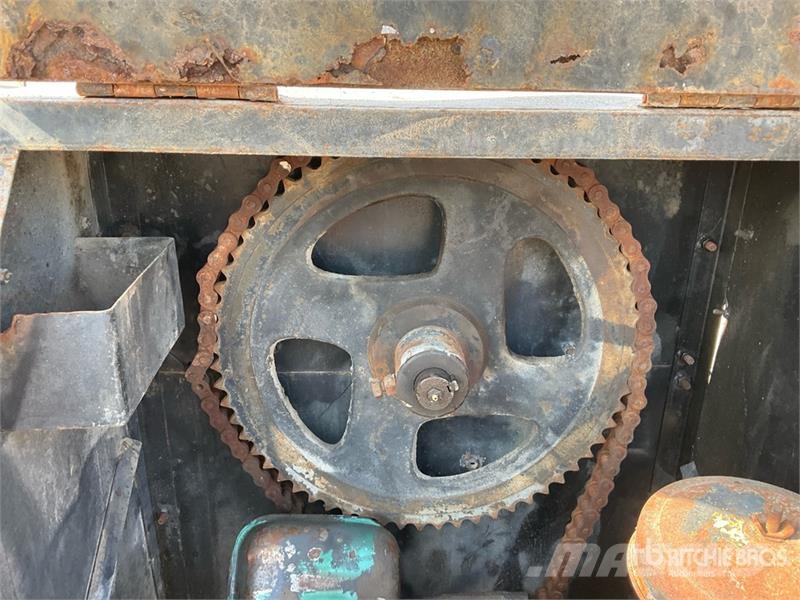 VPG Quantity of (3) Portable Concrete Mixer Beton keverők
