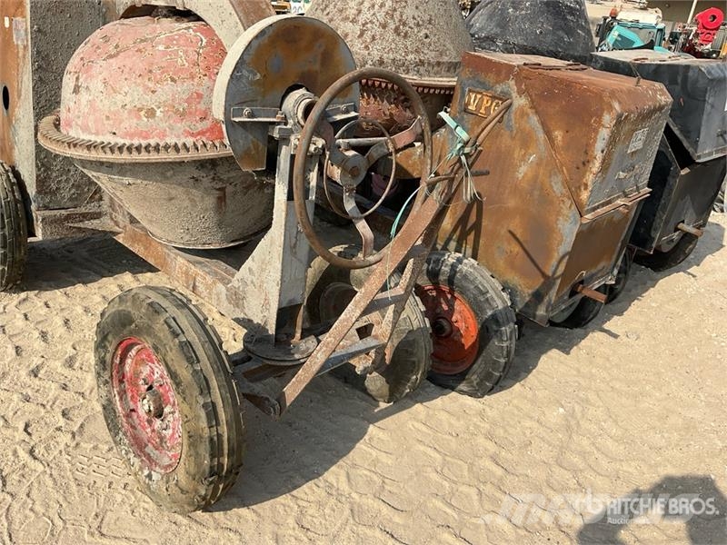 VPG Quantity of (3) Portable Concrete Mixer Beton keverők