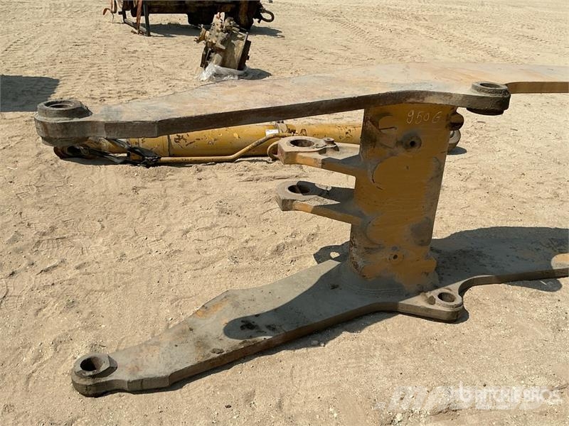 Wheel Loader Arm Assembly - Fits Cat 966 مكونات أخرى