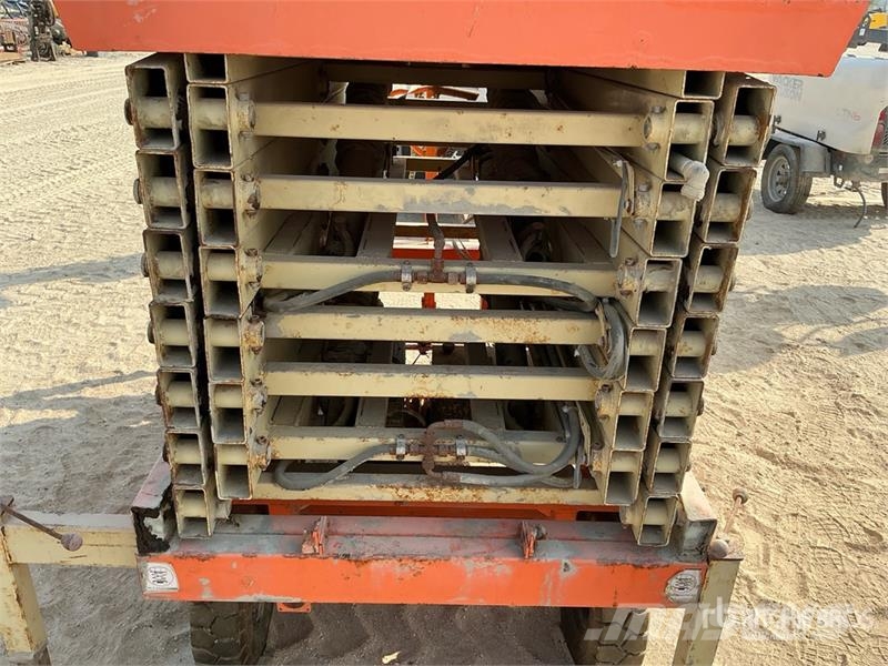 X Lift L1100 Electric Scissor Lift Käärtõstukid