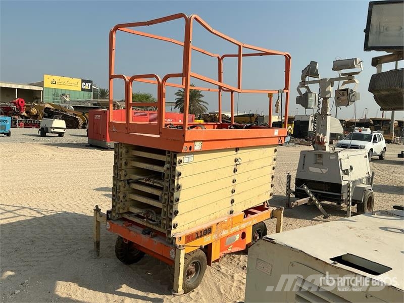 X Lift L1100 Electric Scissor Lift Käärtõstukid