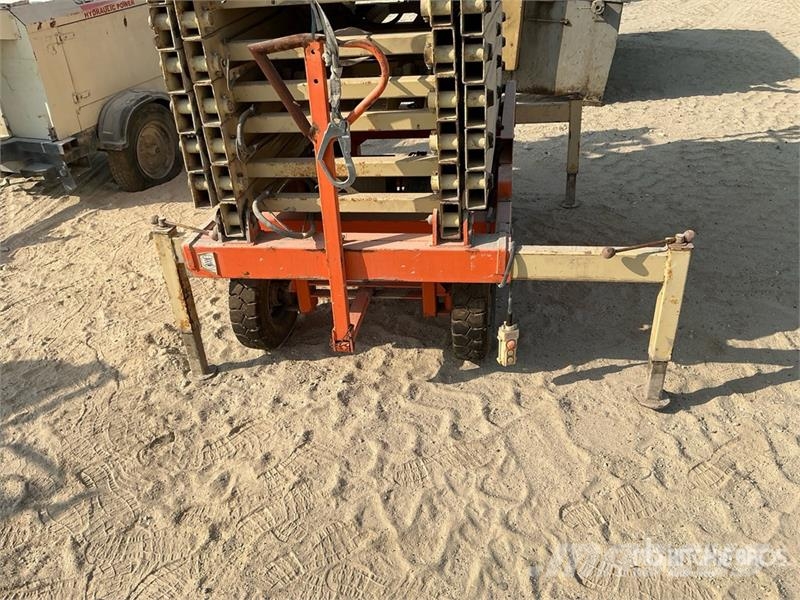 X Lift L1100 Electric Scissor Lift Käärtõstukid