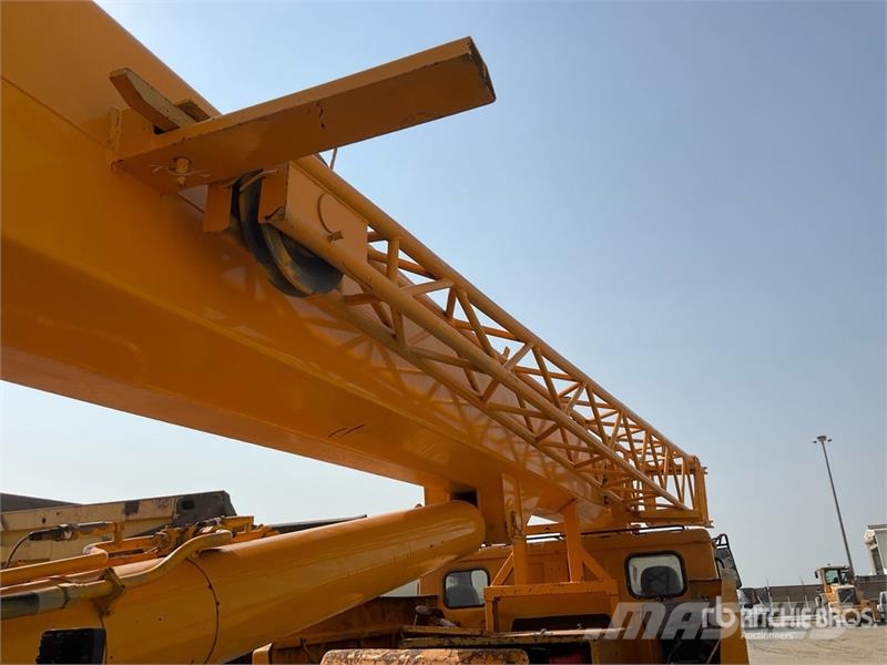 XCMG 6x4 Hydraulic Truck Crane Lánctalpas daruk