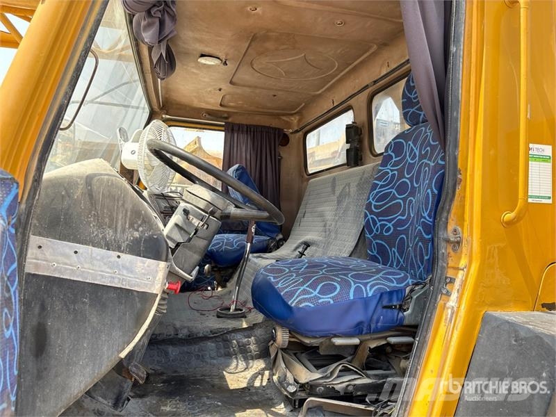 XCMG QY65K 65 ton 8x4x4 Hydraulic Truck Crane Roomikkraanad