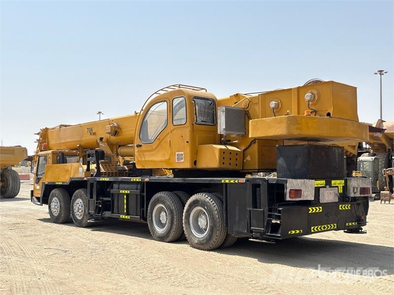 XCMG QY65K 65 ton 8x4x4 Hydraulic Truck Crane Roomikkraanad