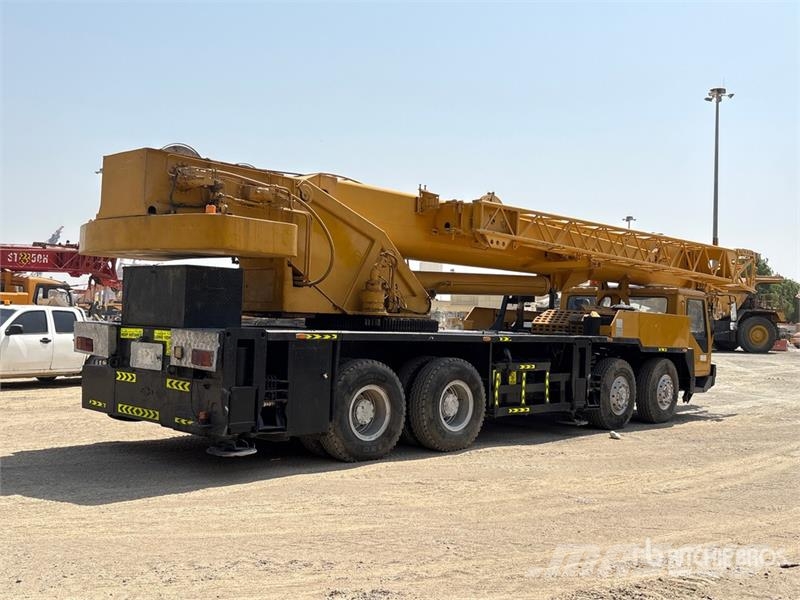 XCMG QY65K 65 ton 8x4x4 Hydraulic Truck Crane Roomikkraanad