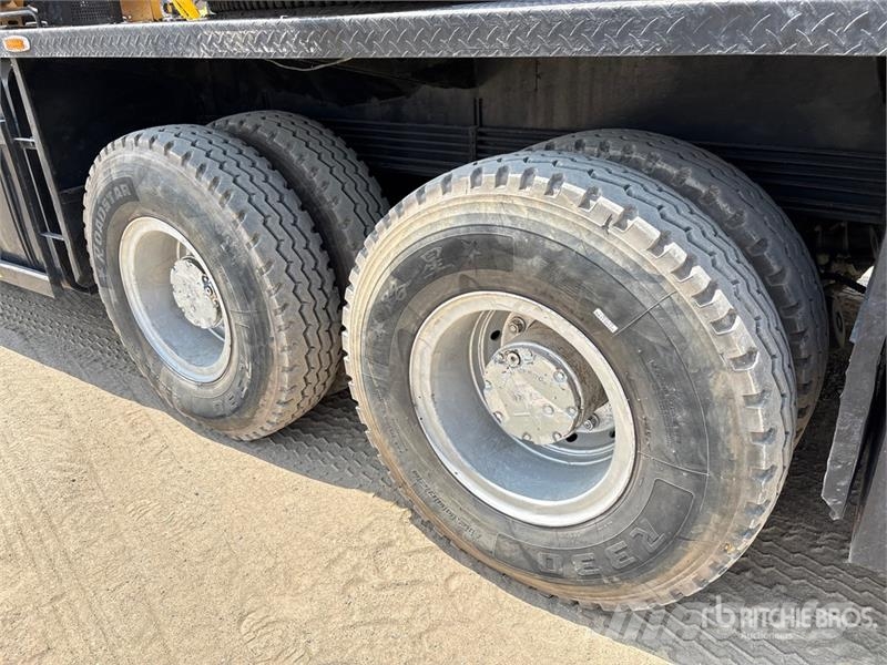XCMG QY65K 65 ton 8x4x4 Hydraulic Truck Crane Roomikkraanad