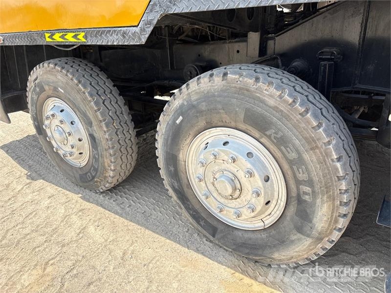 XCMG QY65K 65 ton 8x4x4 Hydraulic Truck Crane Roomikkraanad