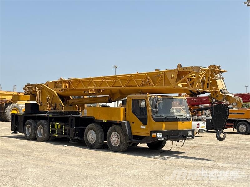 XCMG QY65K 65 ton 8x4x4 Hydraulic Truck Crane Roomikkraanad