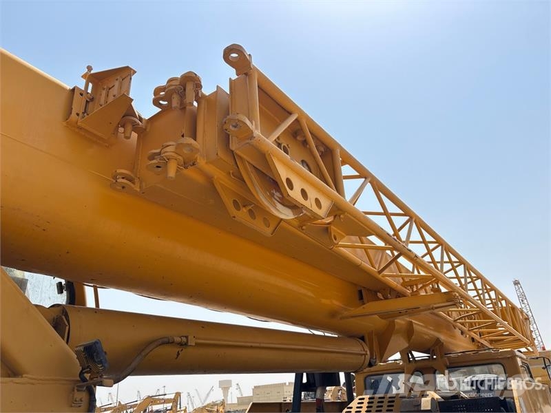XCMG QY65K 65 ton 8x4x4 Hydraulic Truck Crane Roomikkraanad