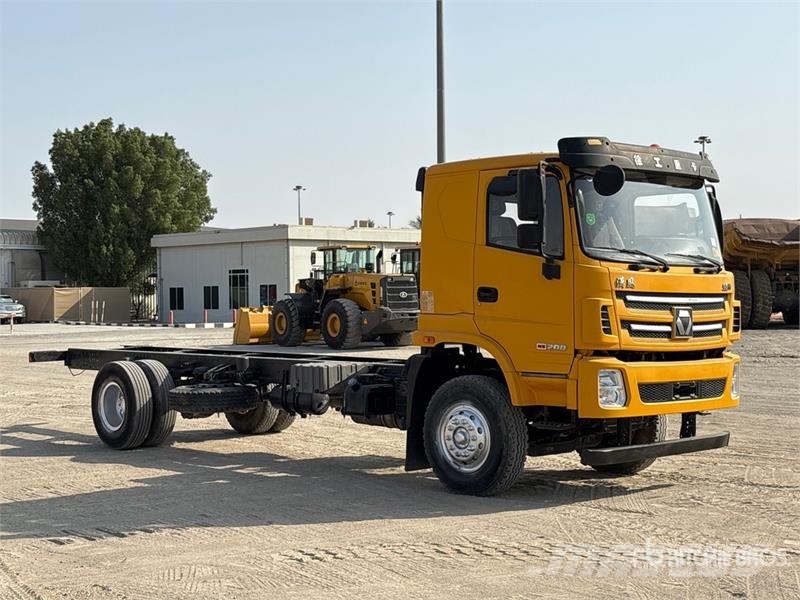 XCMG XGA1182D6SAX 4x2 Sleeper Cab and Chassis Cabines