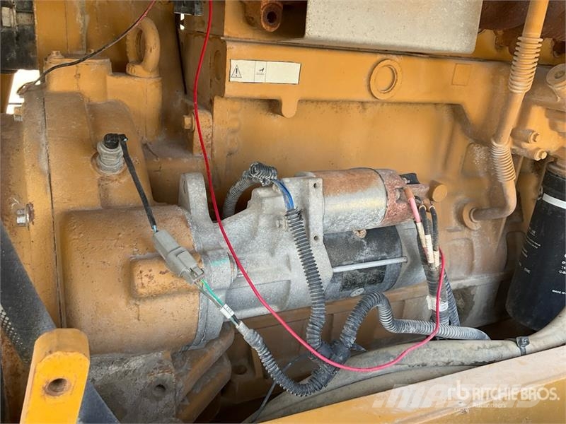 XCMG XS223JE Smooth Drum Compactor مداحل أحادية الأسطوانة