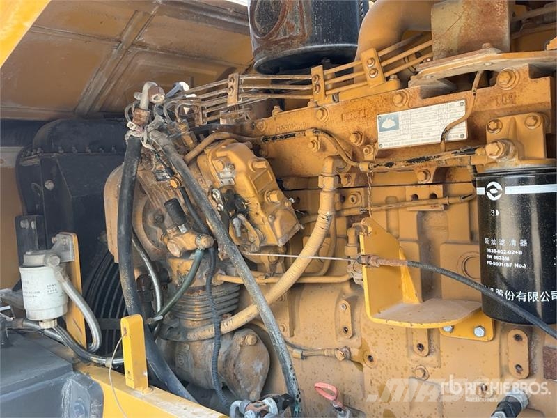 XCMG XS223JE Smooth Drum Compactor مداحل أحادية الأسطوانة