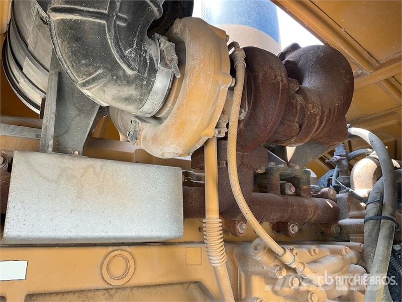 XCMG XS223JE Smooth Drum Compactor مداحل أحادية الأسطوانة