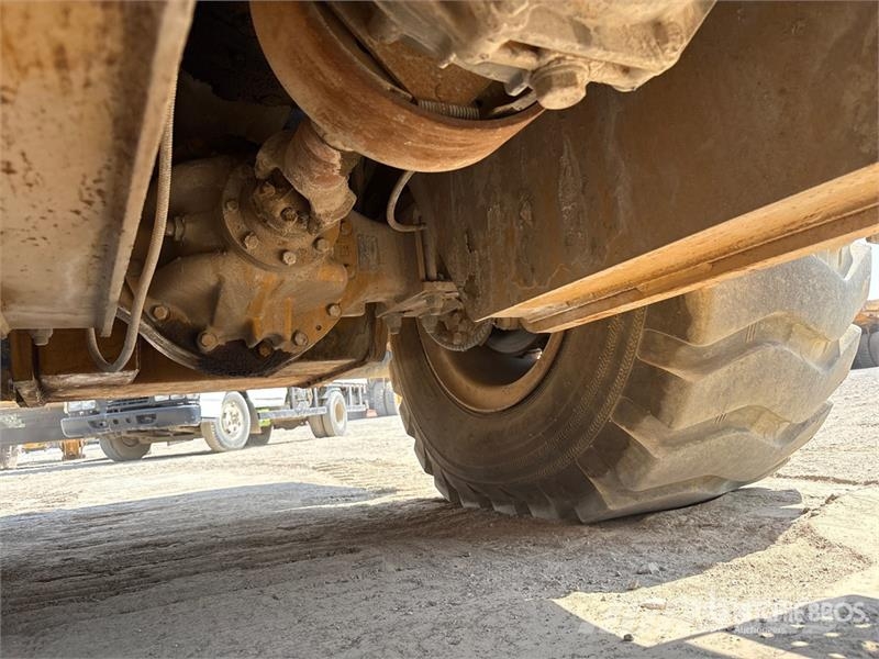 XCMG XS223JE Smooth Drum Compactor 单轮压路机