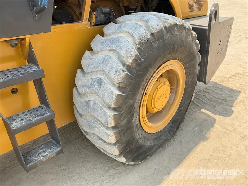 XCMG XS223JE Smooth Drum Compactor مداحل أحادية الأسطوانة