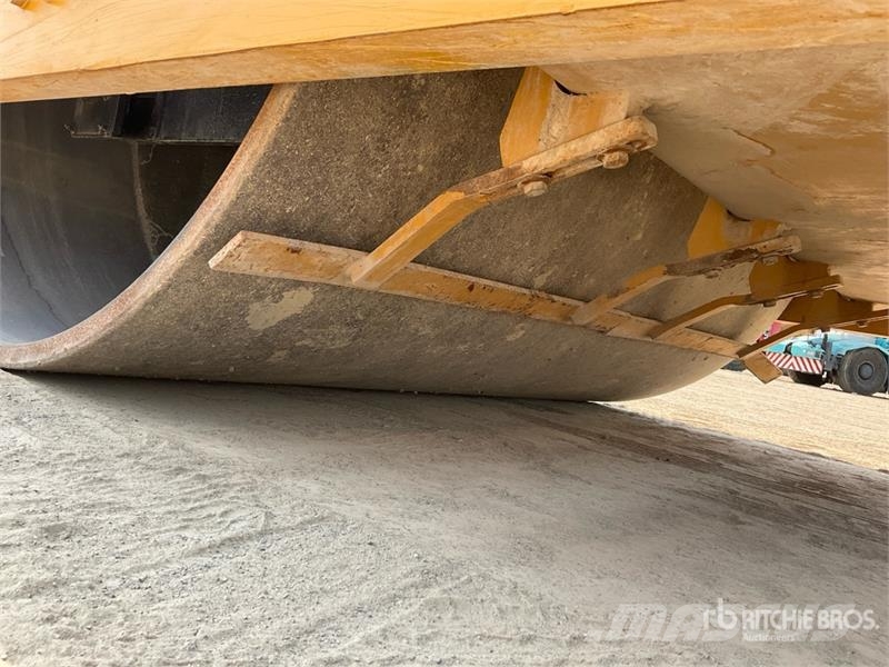 XCMG XS223JE Smooth Drum Compactor مداحل أحادية الأسطوانة