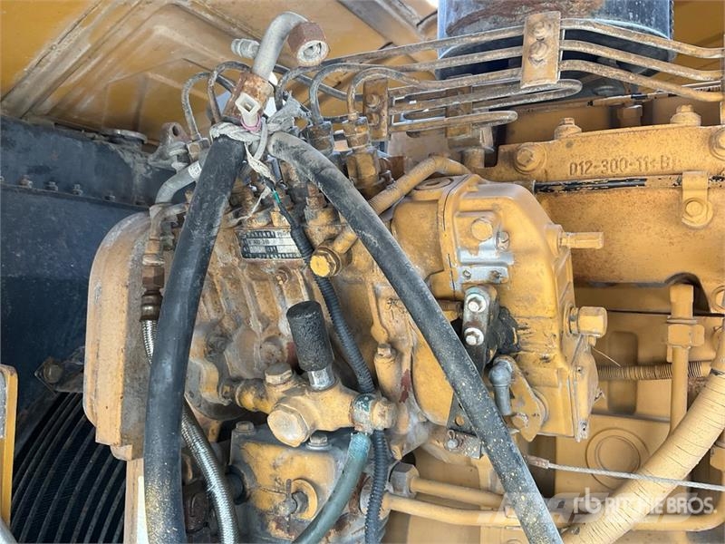 XCMG XS223JE Smooth Drum Compactor مداحل أحادية الأسطوانة