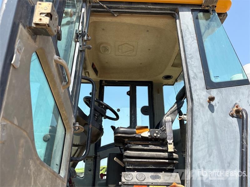 XCMG XS223JE Smooth Drum Compactor 单轮压路机