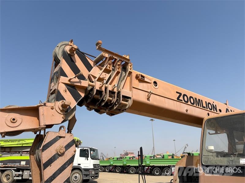 Zoomlion 6x4 Hydraulic Truck Crane Roomikkraanad