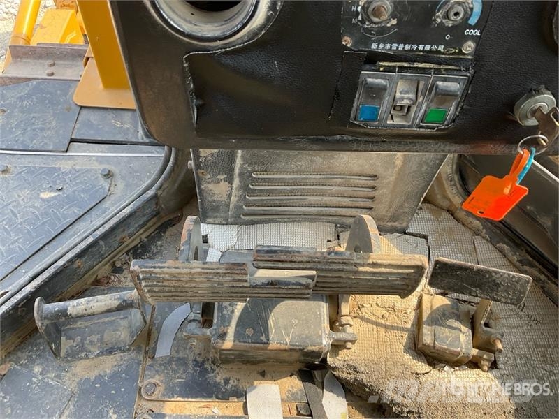 Zoomlion ZD220-30 Crawler Dozer Pásové dozéry