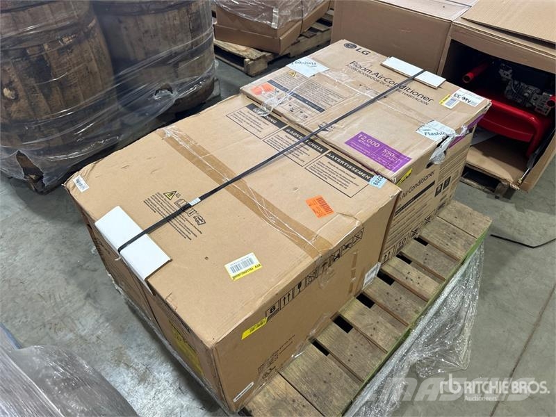 (1) 12000 BTU LG & 12000 Whirlpool Air Conditione Topení a zařízení pro rozmrazování