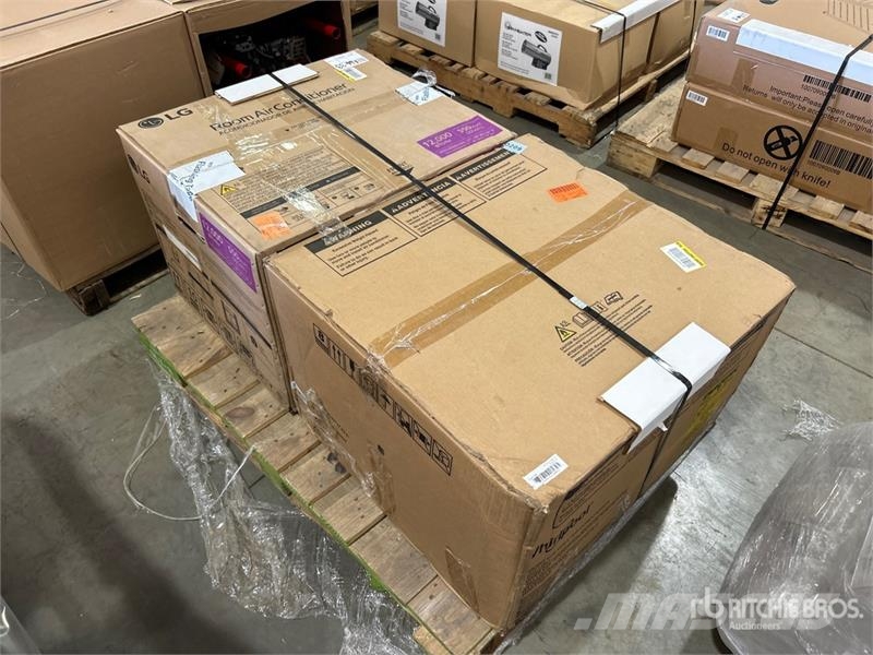 (1) 12000 BTU LG & 12000 Whirlpool Air Conditione Topení a zařízení pro rozmrazování