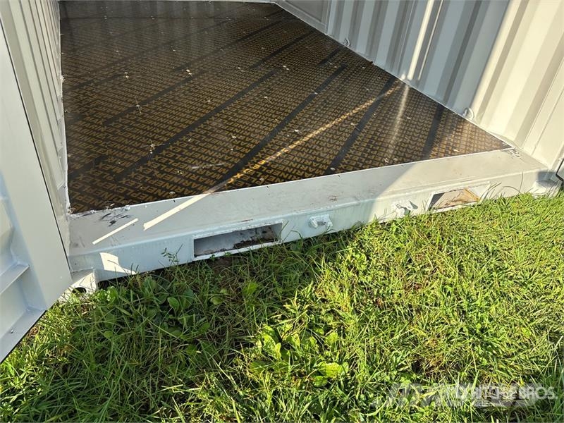  11 ft Storage Container (Unused) Varastokontit