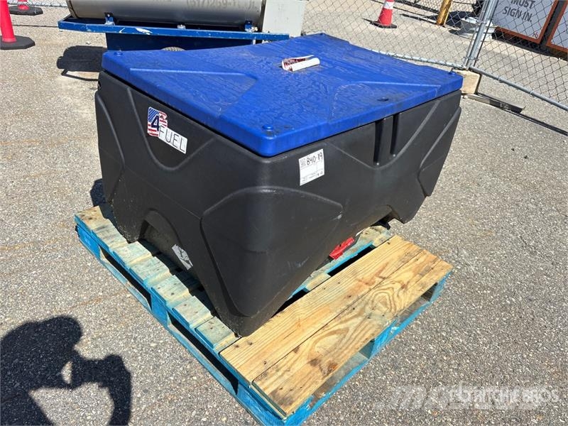  116 gal Portable Poly Gasoline Fuel Tank Degvielas un piedevu tvertnes