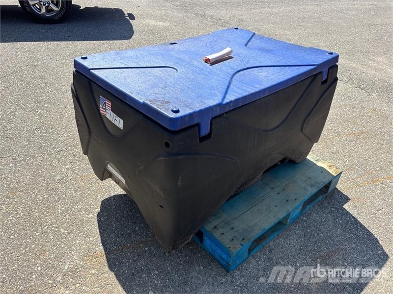  116 gal Portable Poly Gasoline Fuel Tank Degvielas un piedevu tvertnes