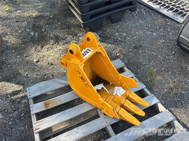12 in Digging Excavator Bucket Baldes