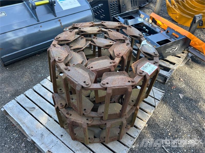 13 in Skid Steer Over The Wheel Tracks 其他组件