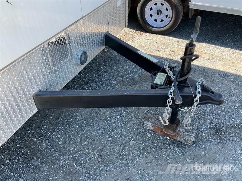 16 ft T/A Enclosed Trailer Carrocería de caja