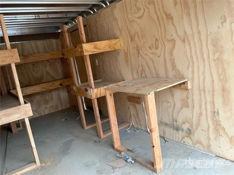  16 ft T/A Enclosed Trailer 厢式拖车