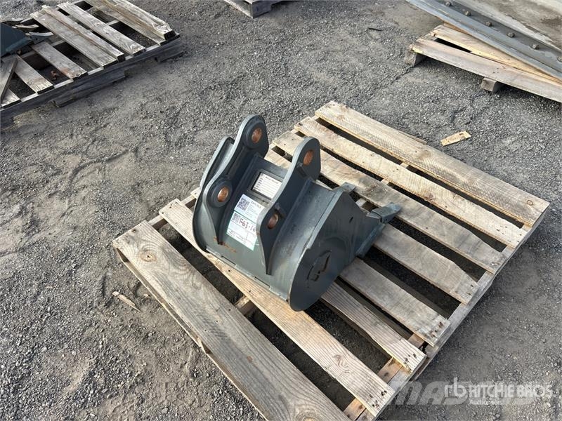  16 in Digging Bucket Baldes