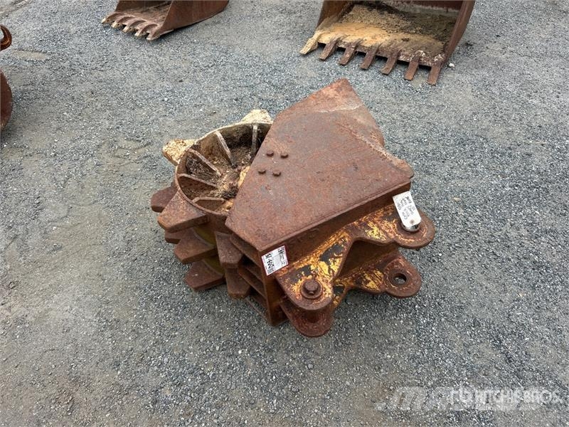 17 in Excavator Compaction Wheel Other components