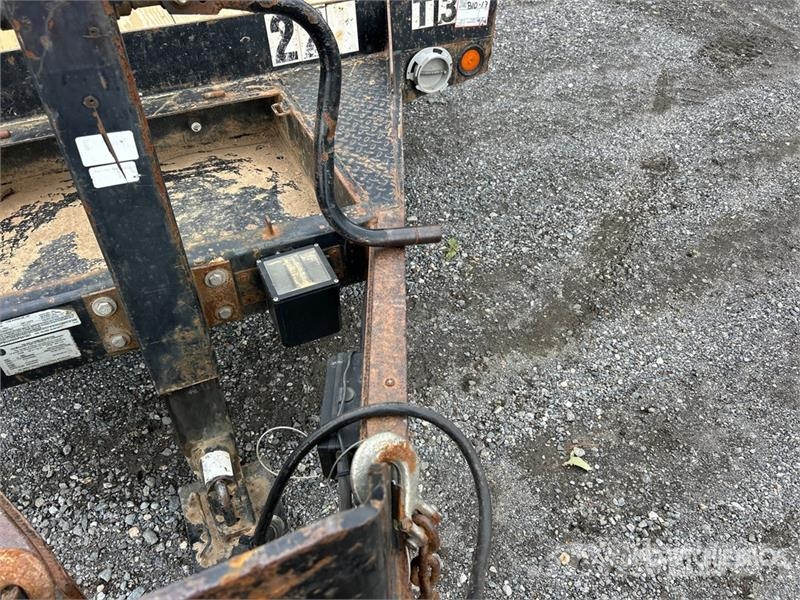  18 ft T/A Tilt Deck Trailer Low loaders